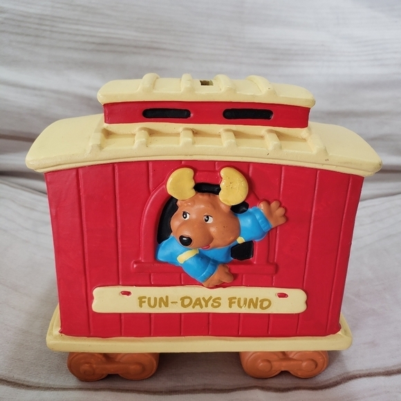 The Get Along Gang Ceramic Train Car Bank American Greetings 1984 Korea READ